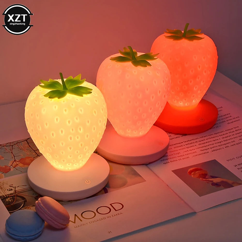 LED-Energiesparlampe Schlaf Nachtlicht USB Aufladung Erdbeere Form // Led Energy-saving Lamp Sleeping Night Light USB Charging Strawberry Shape