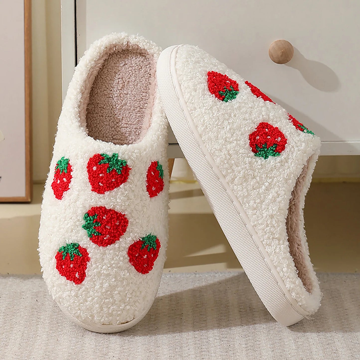 Erdbeeren - Warme Bequeme Winter Hallenschuhe Damen // Strawberries - Warm Comfortable Winter Indoor Shoes Women